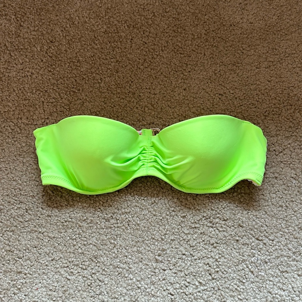 Victoria’s Secret strapless bikini top